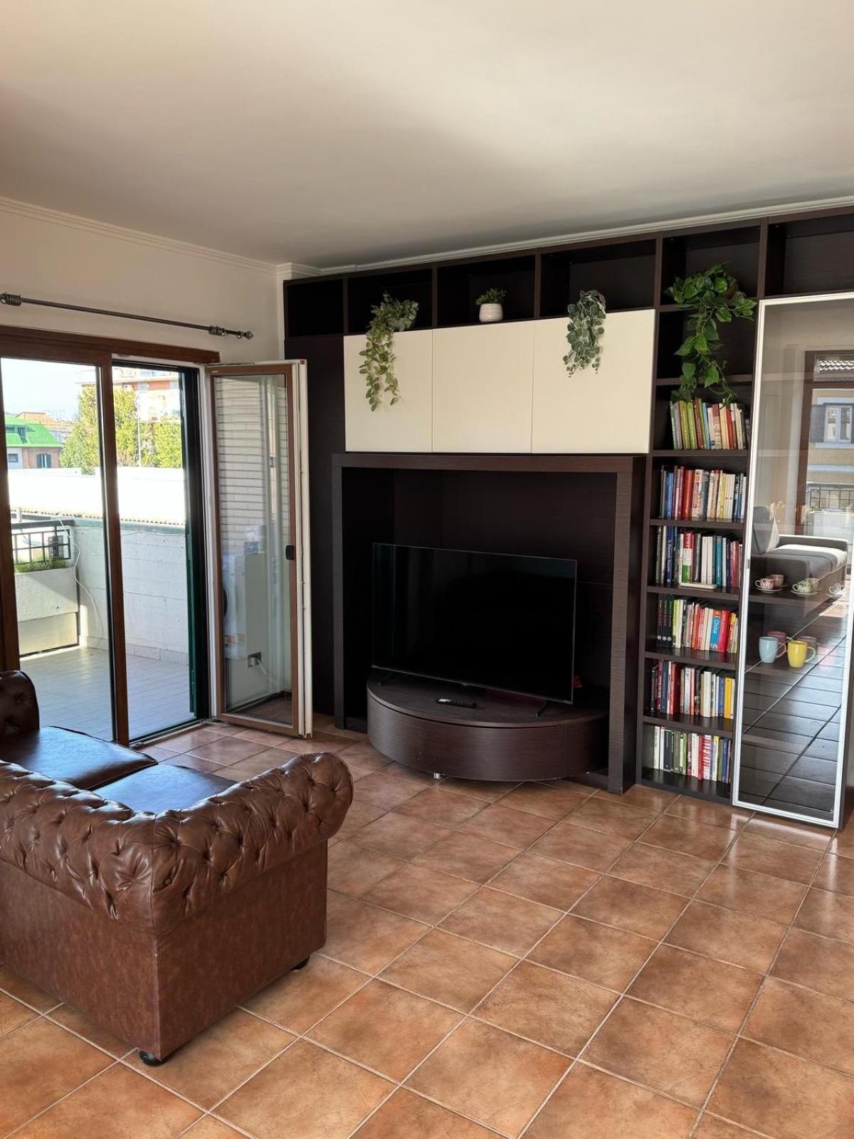 La Casa Del Tomo - Serenity & Charme, Steps From Cornelia Metro Line A Apartment Rome